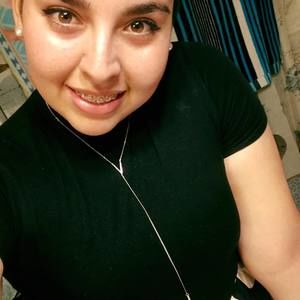 Meet your Posher, González